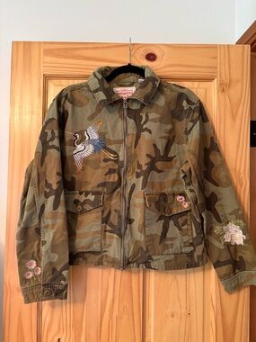 Embroidered canvas jacket